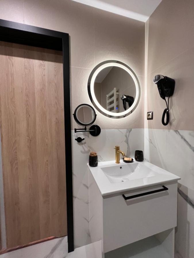 Resto Inn - Smart Apartamenty Blisko Energylandii Polwies Luaran gambar
