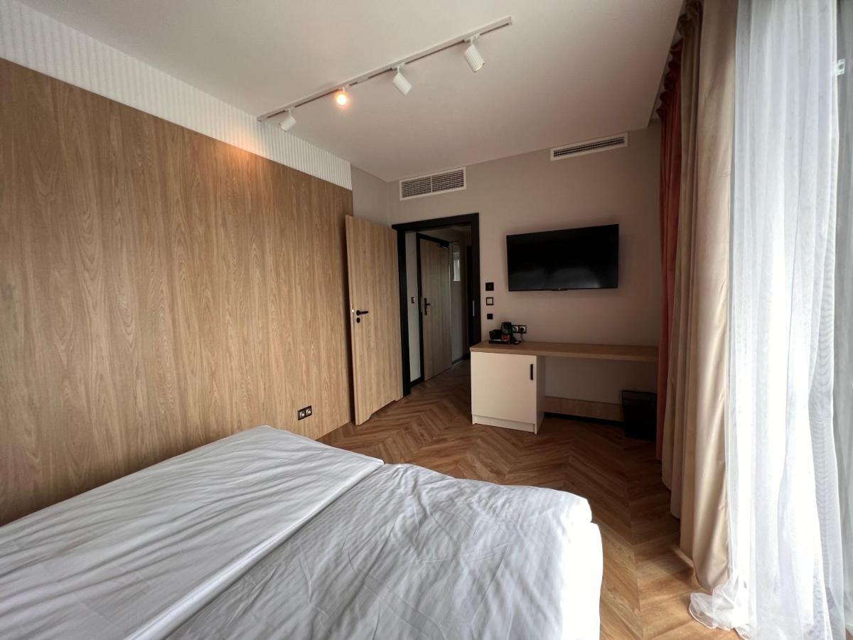 Resto Inn - Smart Apartamenty Blisko Energylandii Polwies Luaran gambar