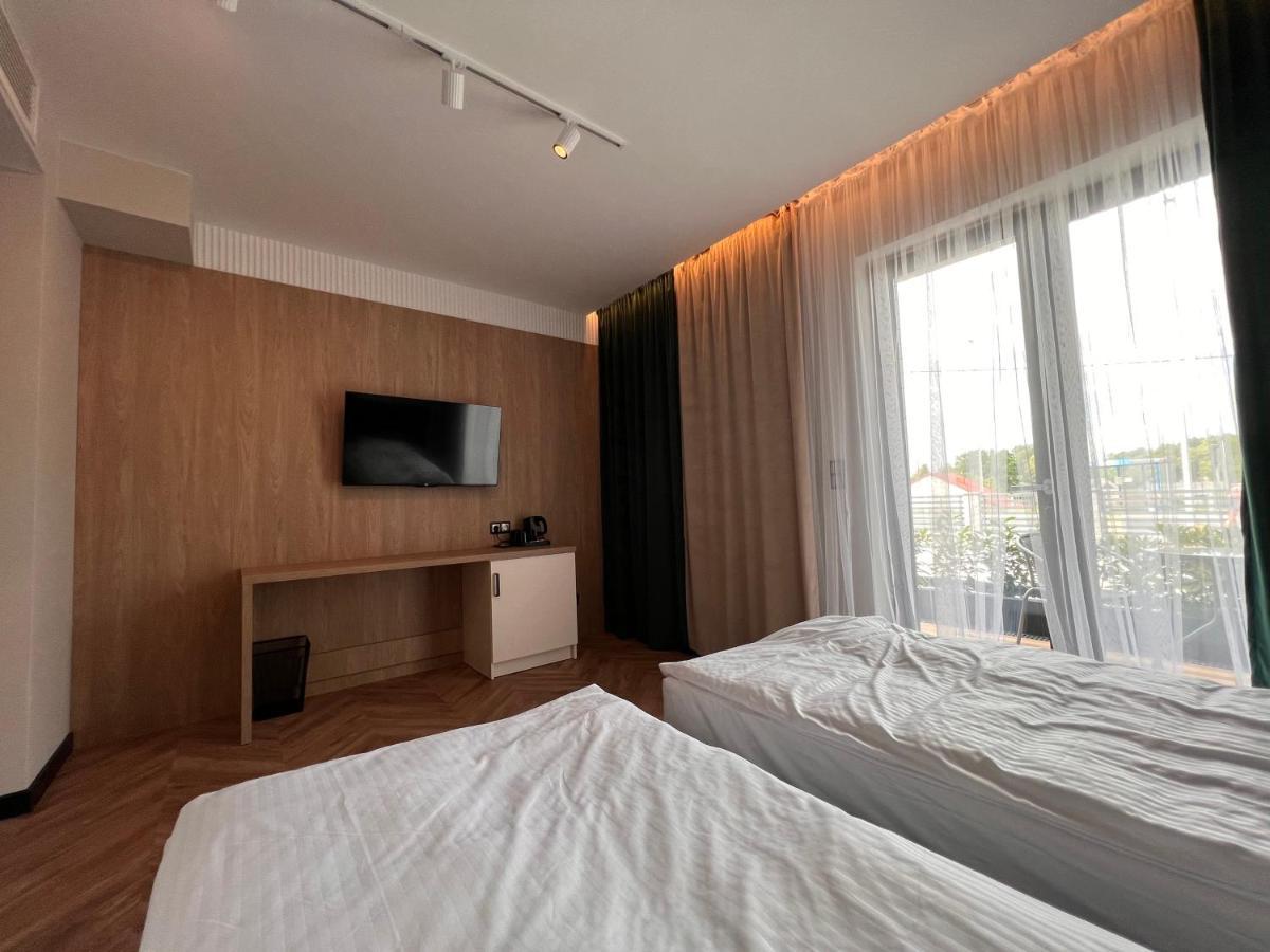 Resto Inn - Smart Apartamenty Blisko Energylandii Polwies Luaran gambar