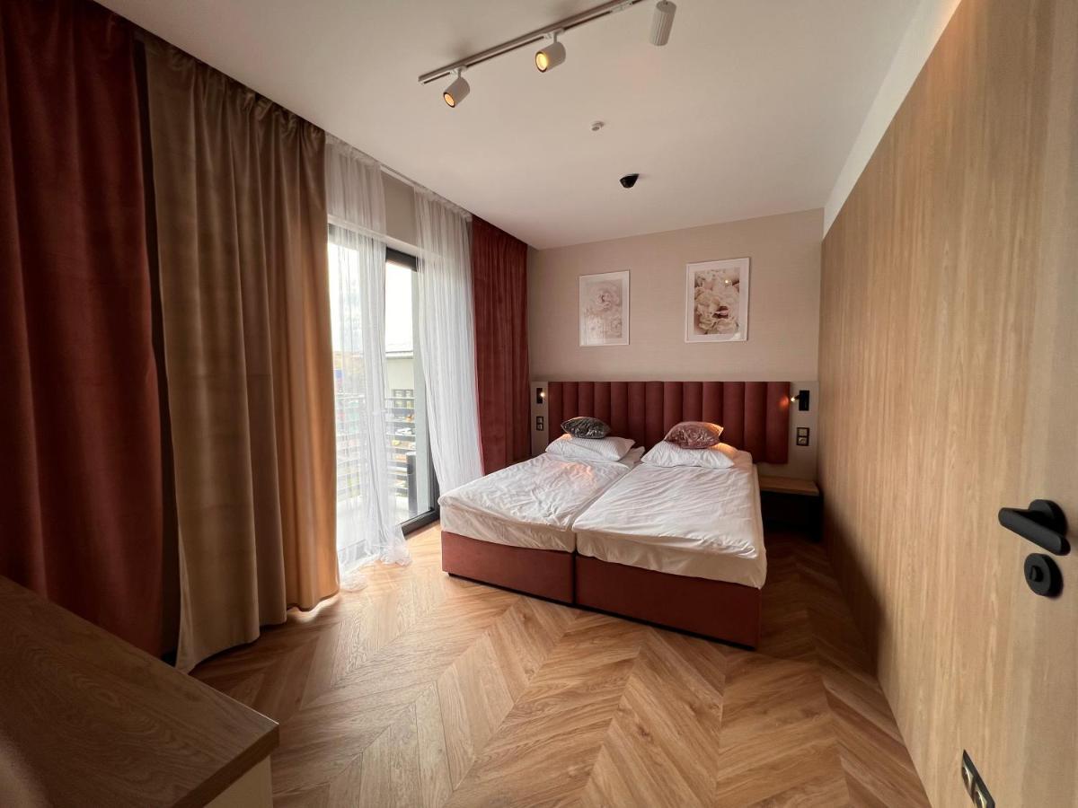 Resto Inn - Smart Apartamenty Blisko Energylandii Polwies Luaran gambar