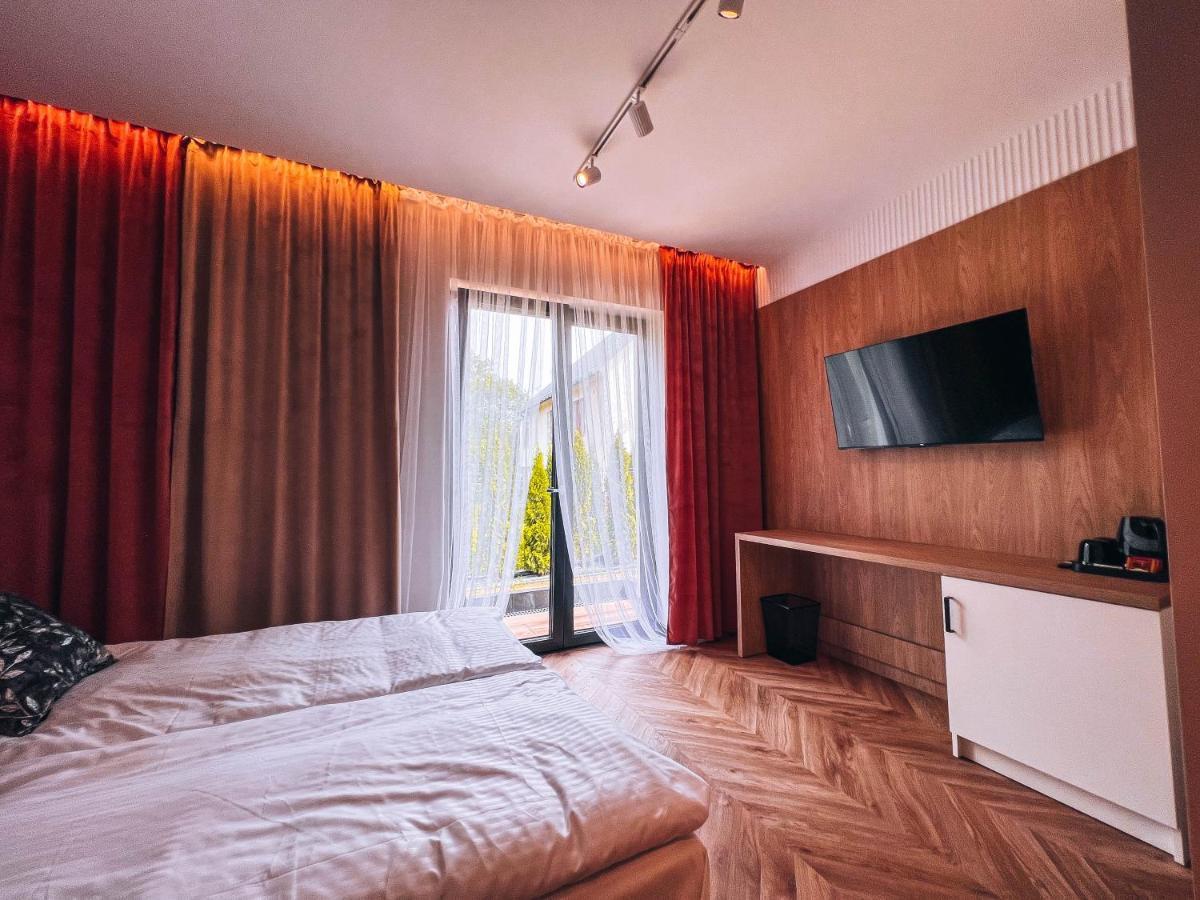 Resto Inn - Smart Apartamenty Blisko Energylandii Polwies Luaran gambar