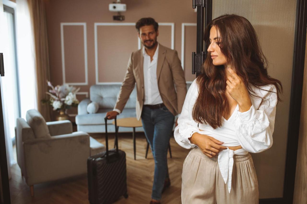Resto Inn - Smart Apartamenty Blisko Energylandii Polwies Luaran gambar