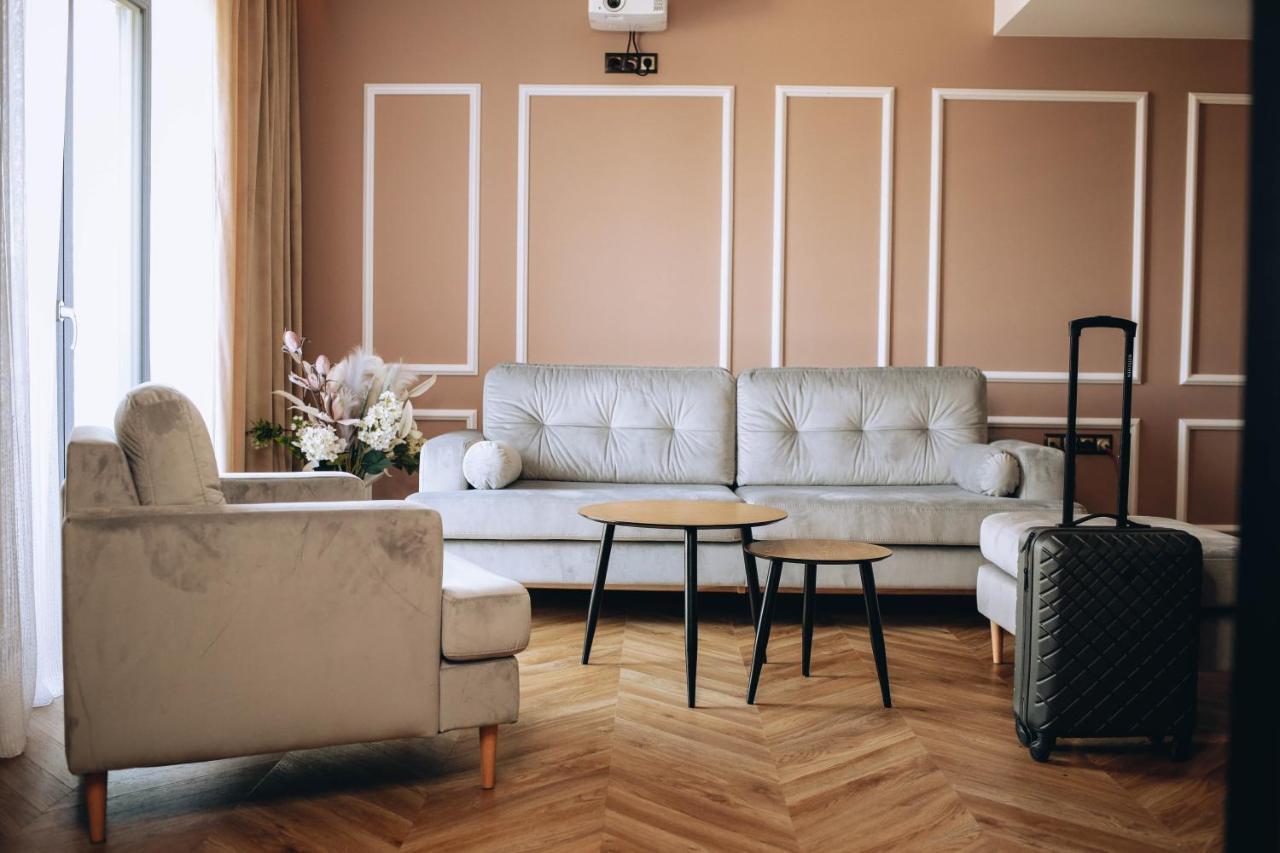 Resto Inn - Smart Apartamenty Blisko Energylandii Polwies Luaran gambar