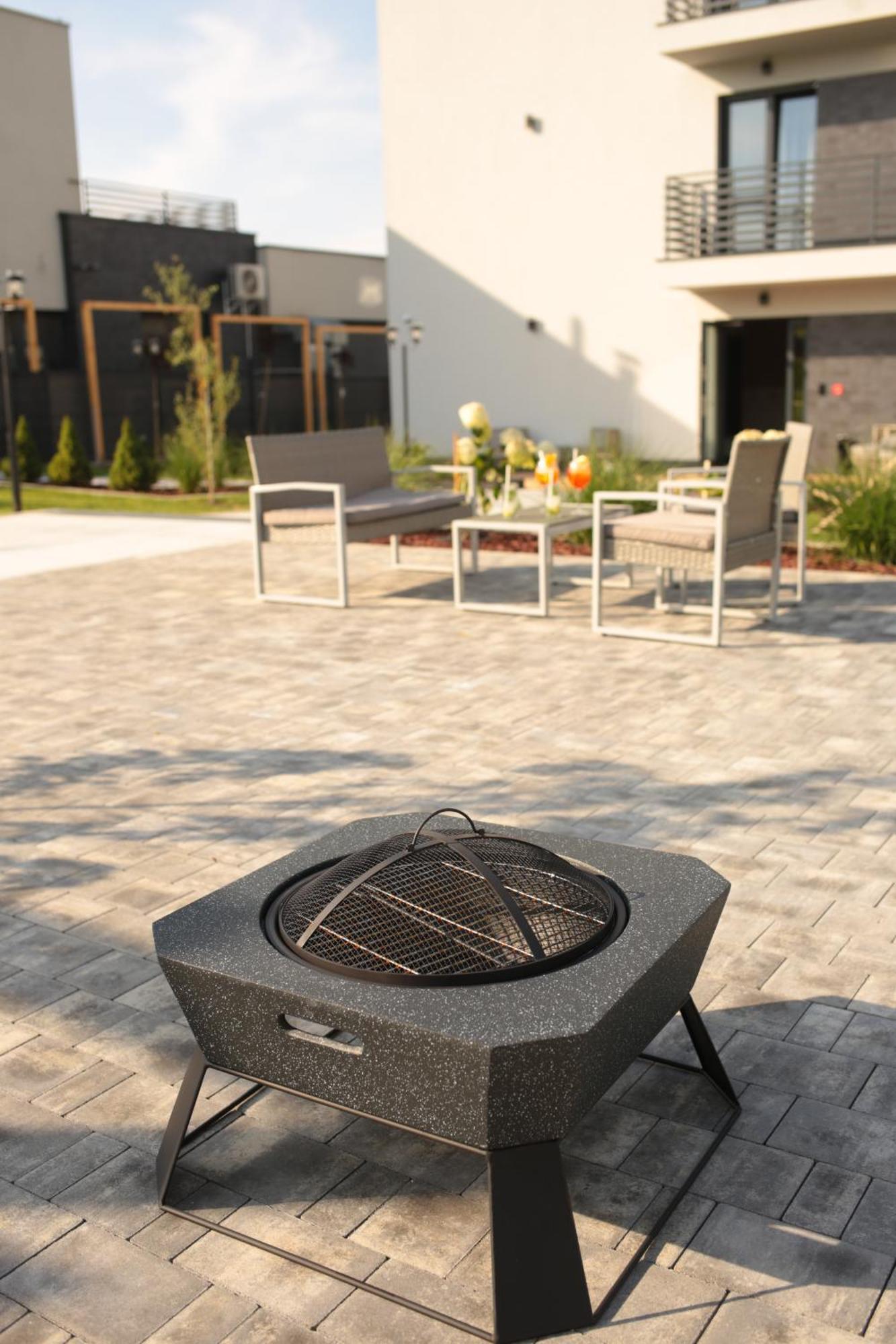 Resto Inn - Smart Apartamenty Blisko Energylandii Polwies Luaran gambar